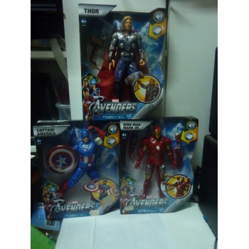 LOT DE TROIS FIGURINES AVENGERS,CAPTAIN AMERICA,IRON MAN,THOR (neuf)