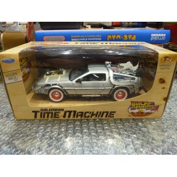 BACK TO THE FUTURE PART III DELOREAN TIME MACHINE WELLY 1/24 22444W 