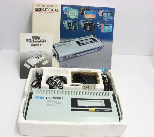Console SEGA SG-1000 II jap + 2 manettes + RF switch + alim