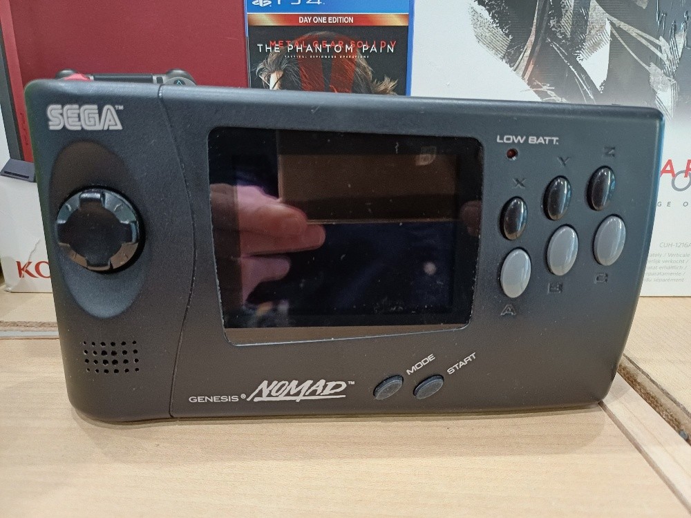 Trader Games - ALIMENTATION MEGADRIVE 1 220V NEW sur Megadrive