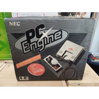 PC ENGINE BLANCHE complete (traces sur la console)